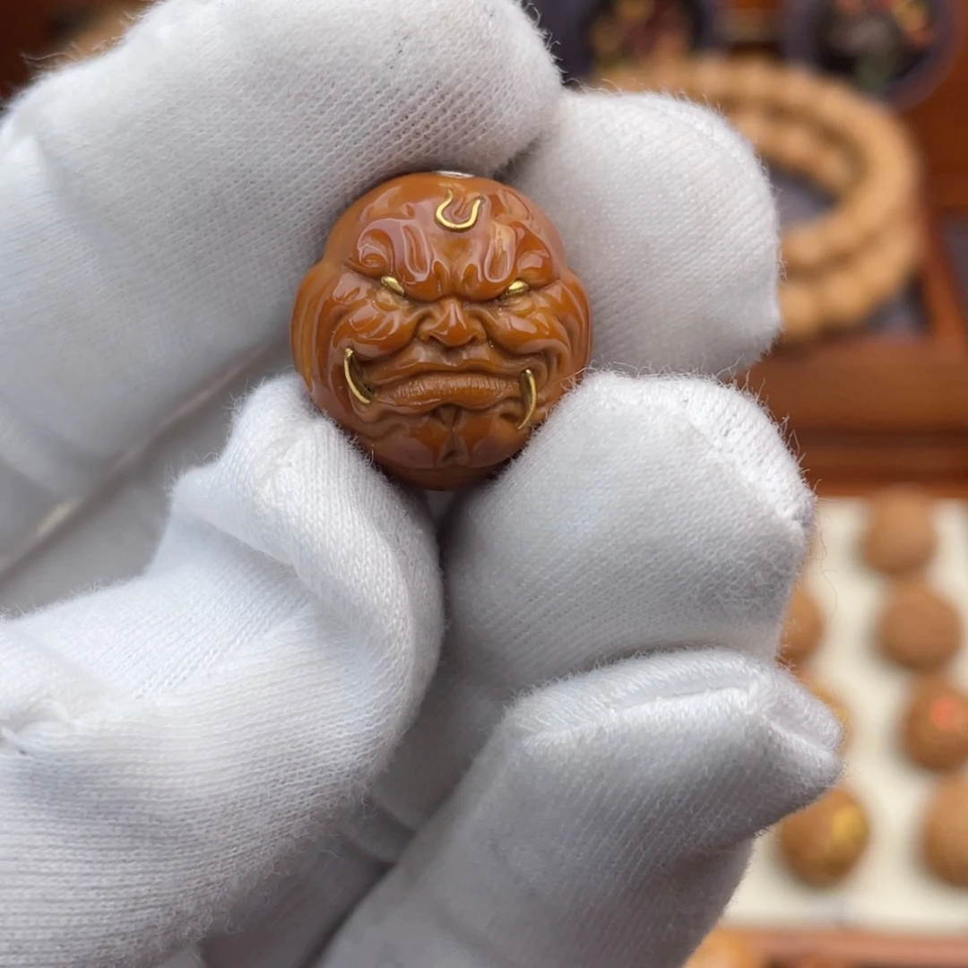 猴头核桃吊坠遇*夜叉