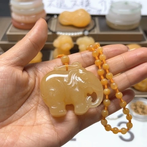 石英质玉（黄龙玉）未镶嵌手镯乐***.