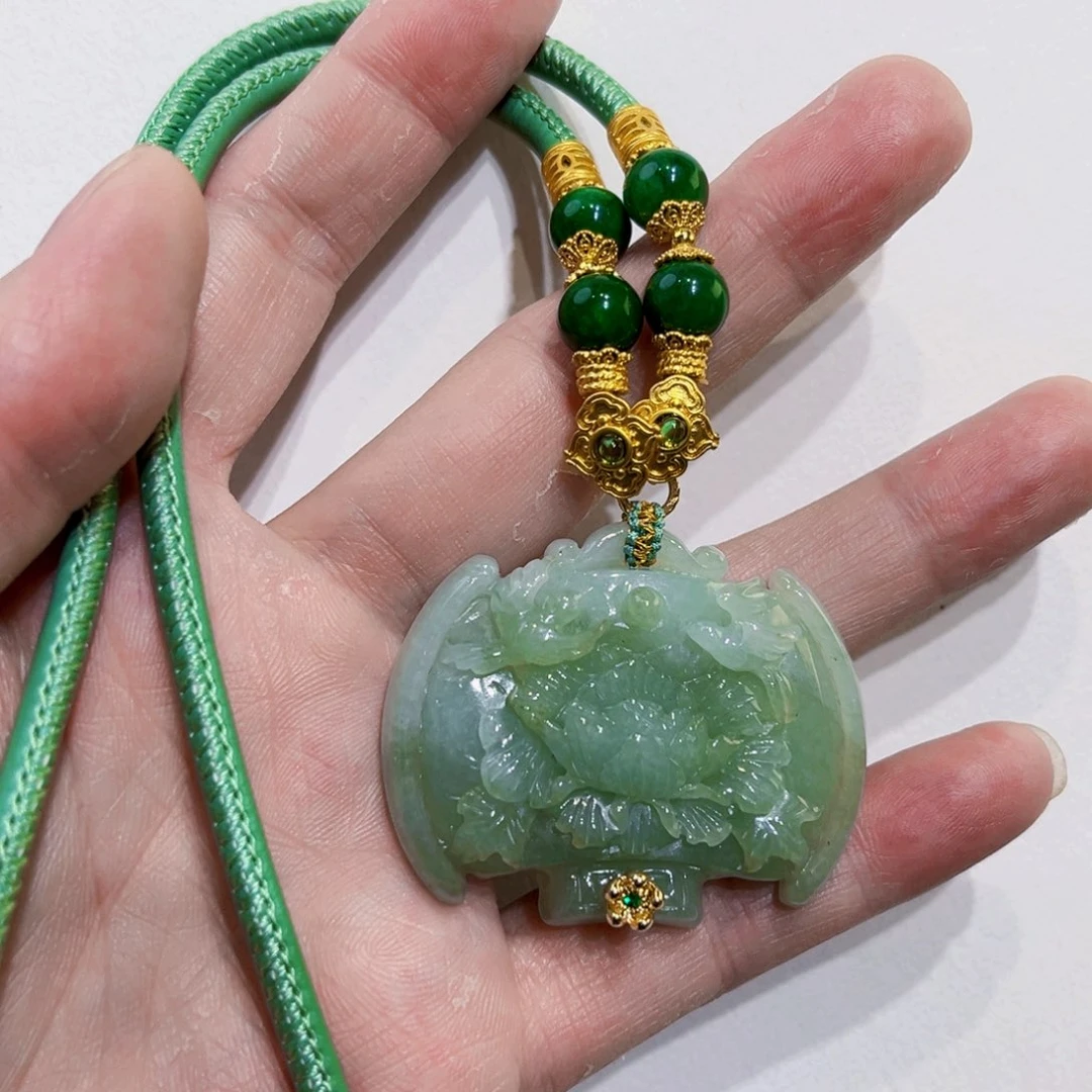 翡翠未镶嵌吊坠(赠链)代编织