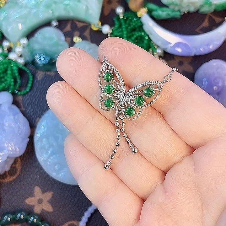 翡翠未镶嵌挂件2648