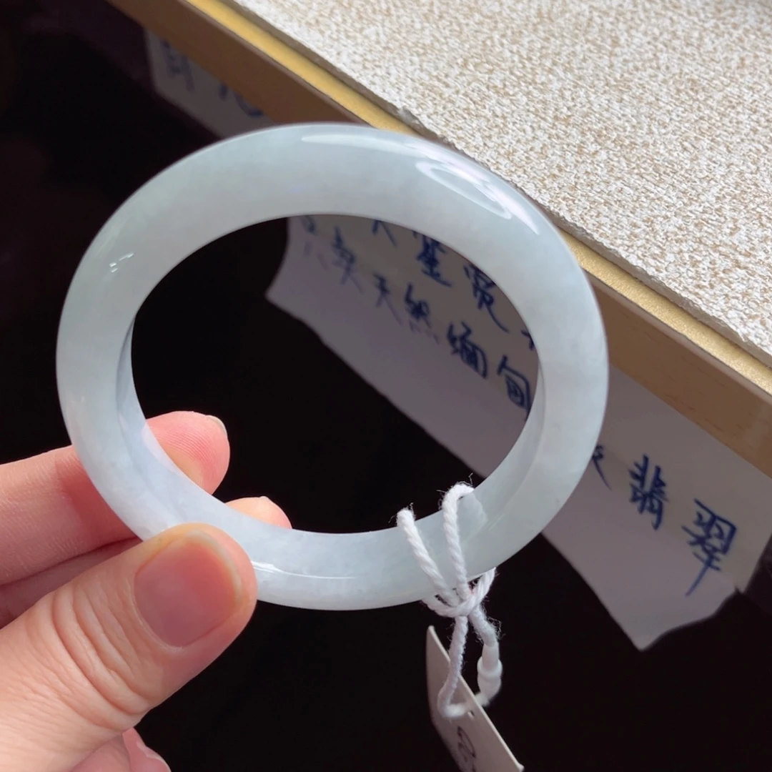 翡翠未镶嵌手镯手镯