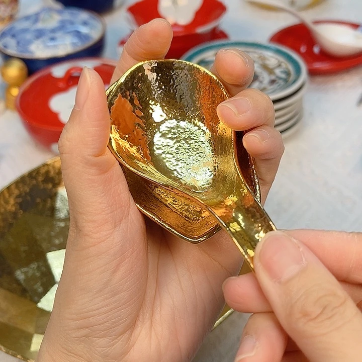 瓷片The first thing