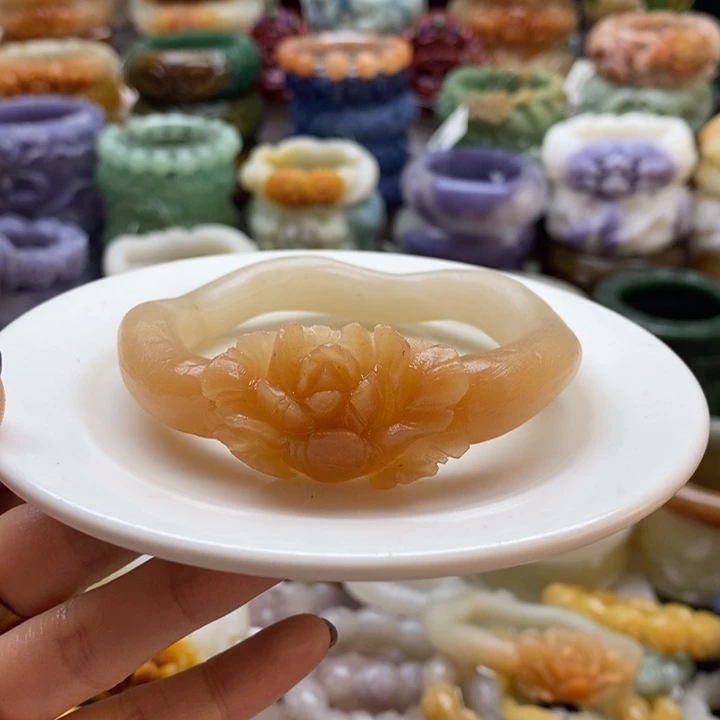 石英质玉未镶嵌手镯