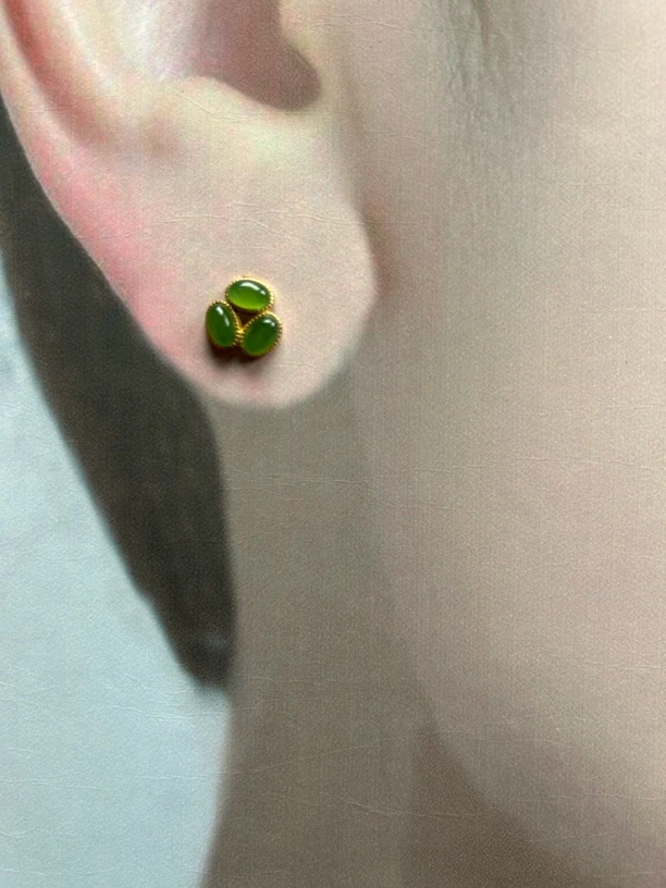 高品质和田玉碧玉耳钉