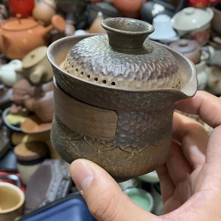 瓷片他俩小时没合眼。他人
