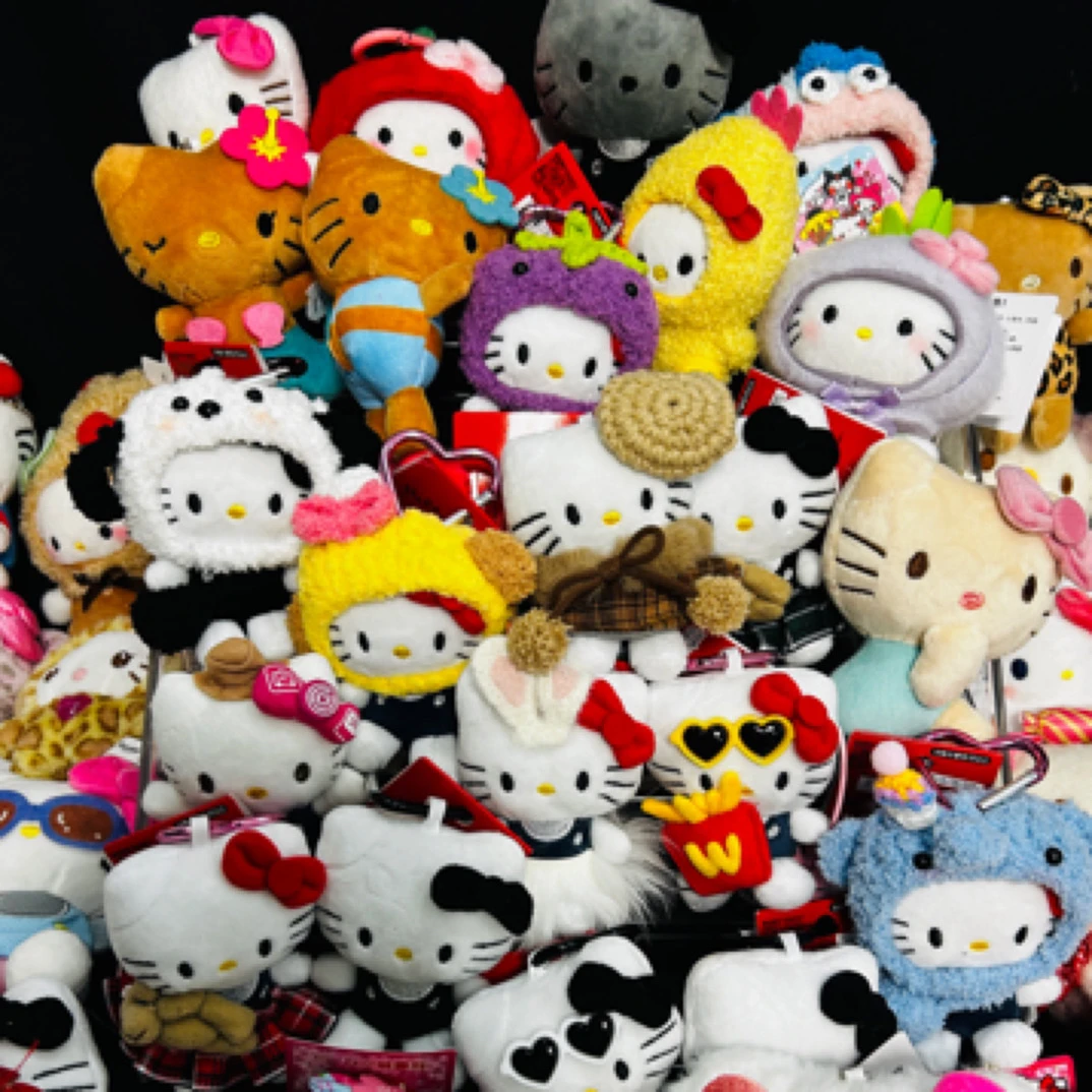 贩卖快乐的娃娃机hellokitty玩偶毛绒挂件国版默认微瑕