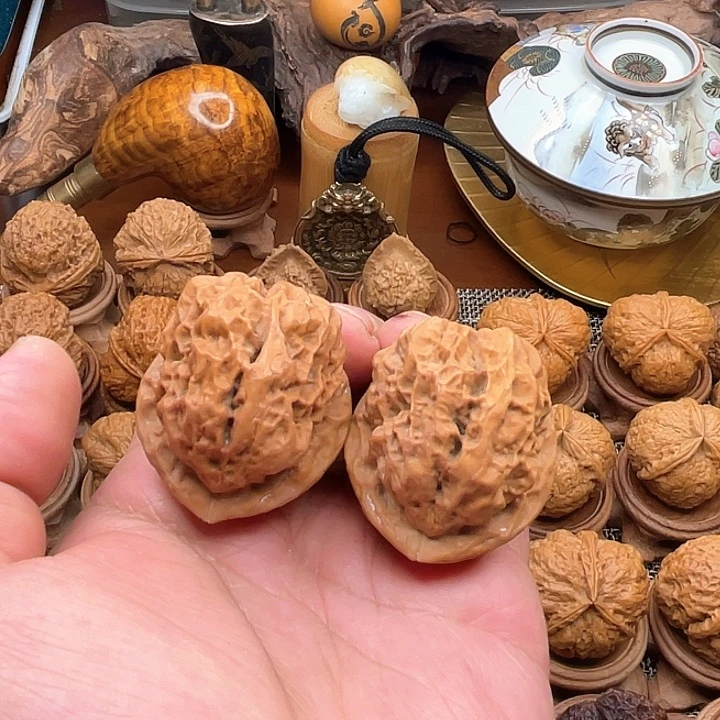 楠****文玩核桃吊坠福利