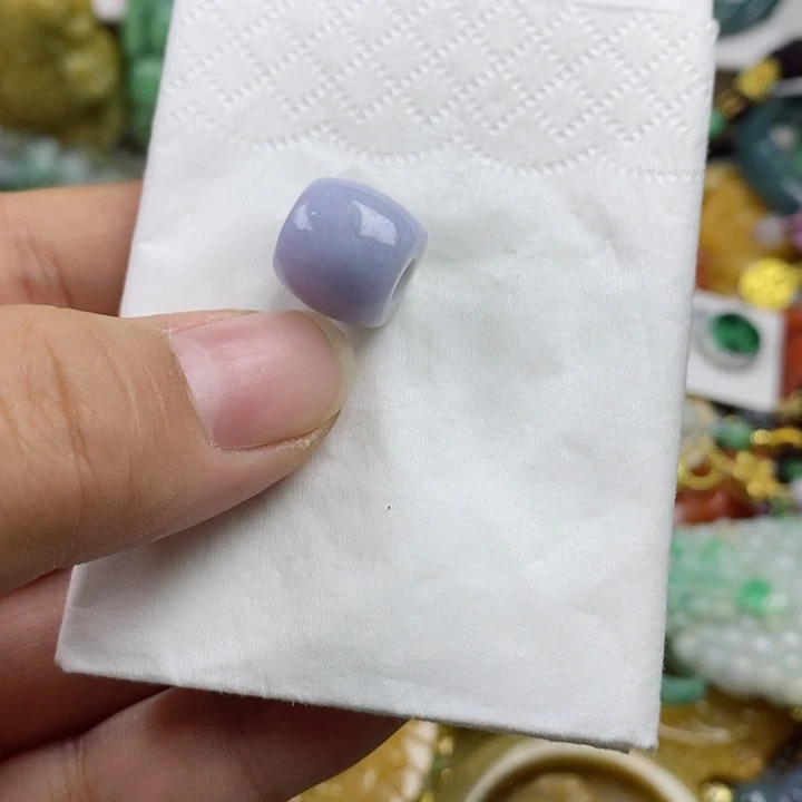 翡翠吊坠(赠链)未镶嵌