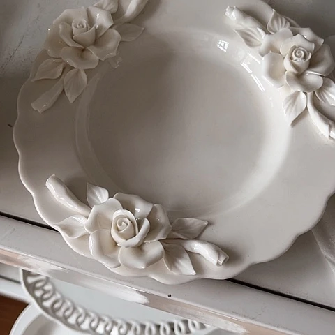 白瓷渝*微瑕八寸盘子