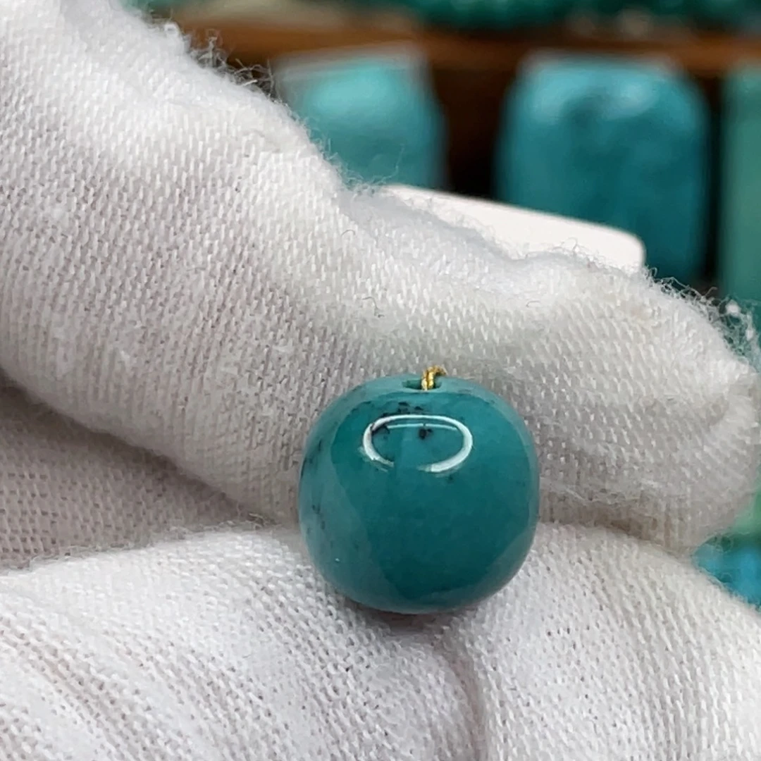 绿松石未镶嵌挂件