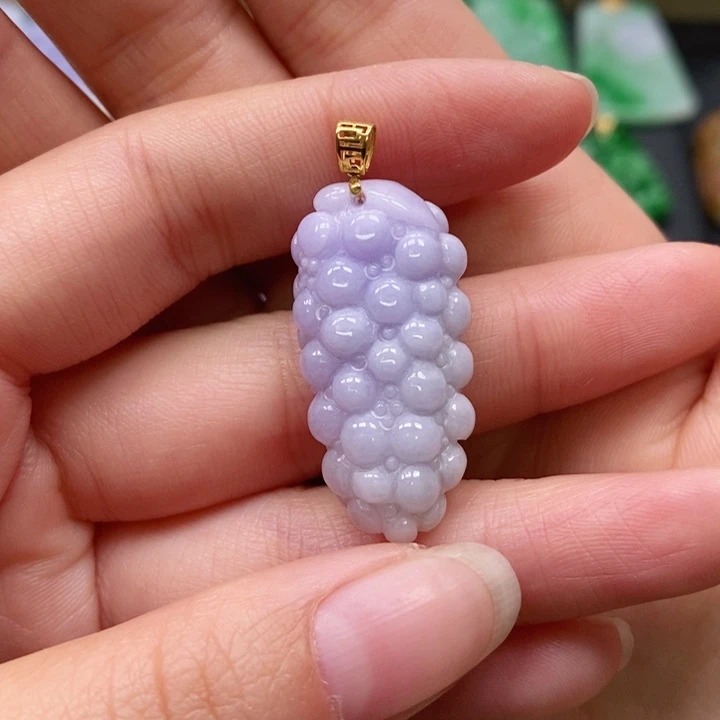 翡翠颈饰未镶嵌吊坠
