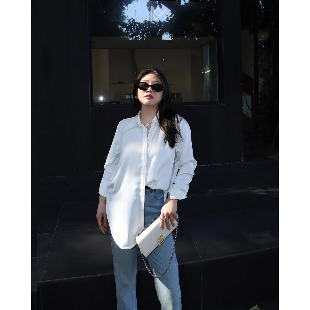多肉宝贝缎面白衬衫夏款正肩衬衣显瘦遮肚胖mm穿大码宽松LL258