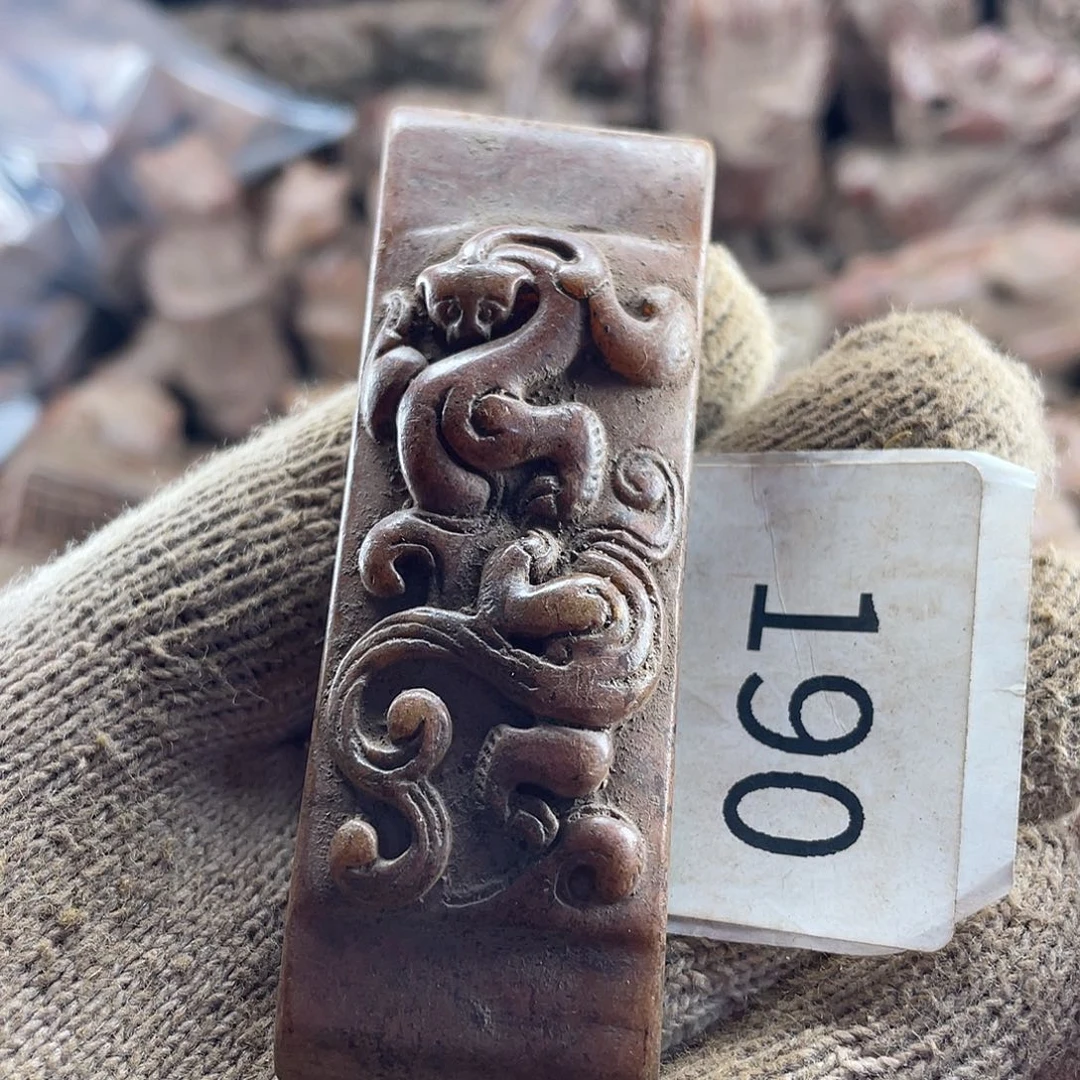 和田玉（糖玉）未镶嵌挂件