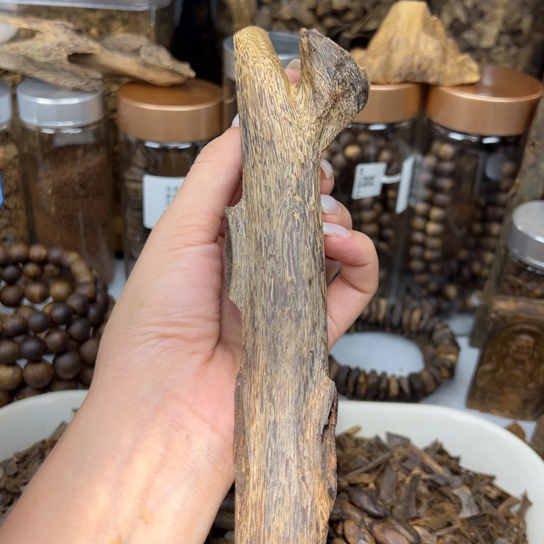 沉香碎屑沉香海南天然虫漏大山货58.9g