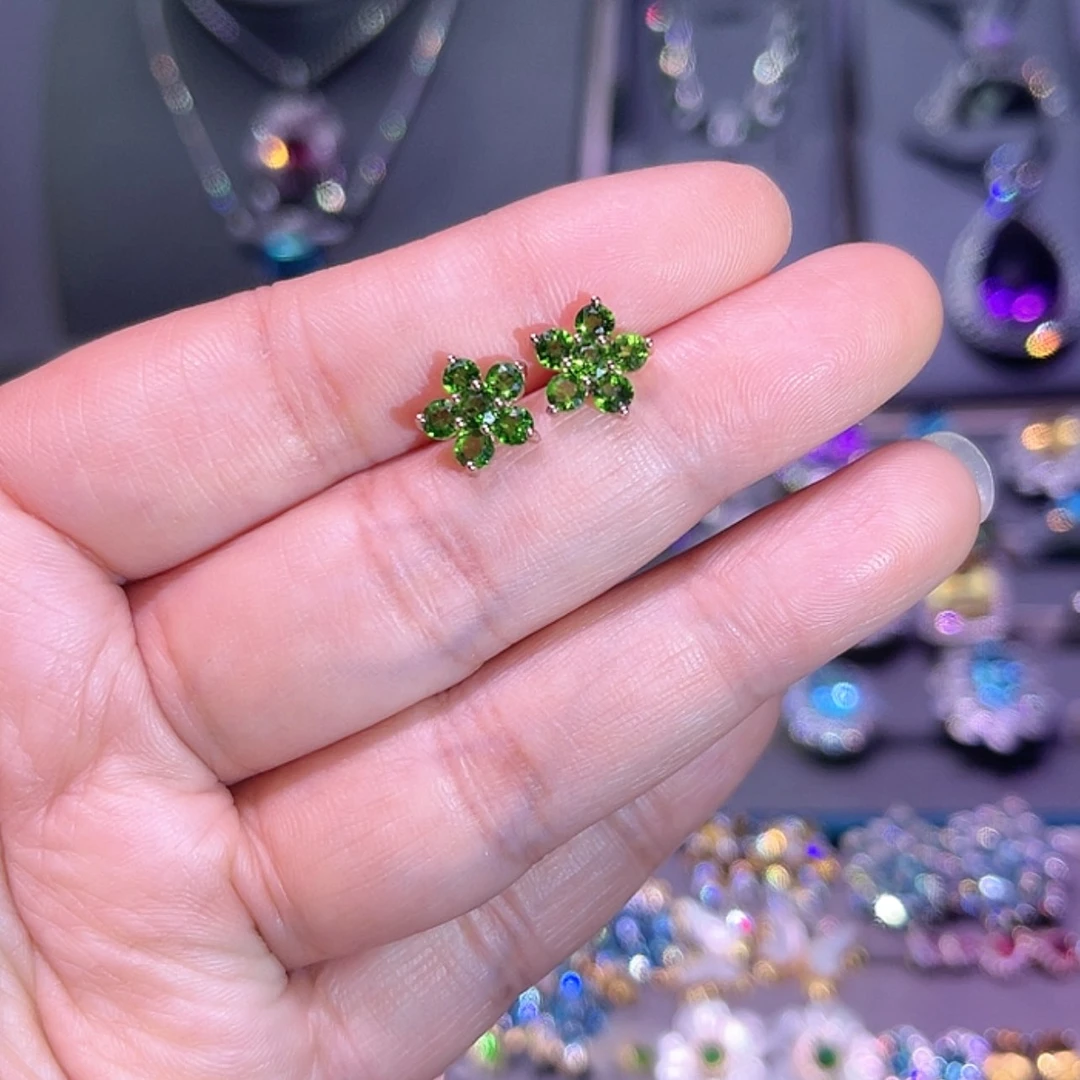 【闪购商品】透辉石耳饰银S925镶嵌