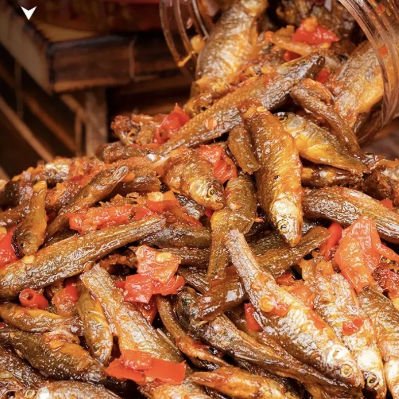 香辣柴火鱼辣椒酱火焙鱼下饭菜瓶装零食小鱼仔下酒香酥拌饭美味