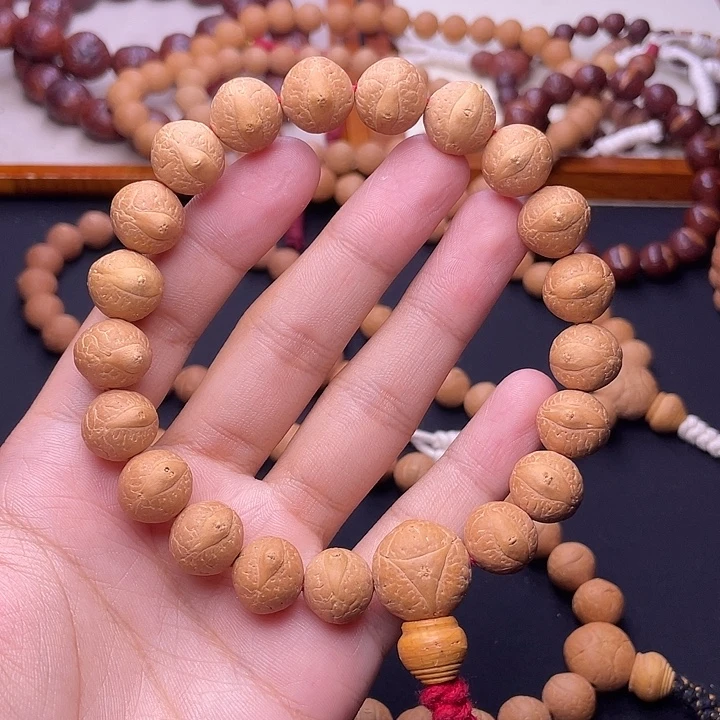 凤眼菩提吊坠凤眼