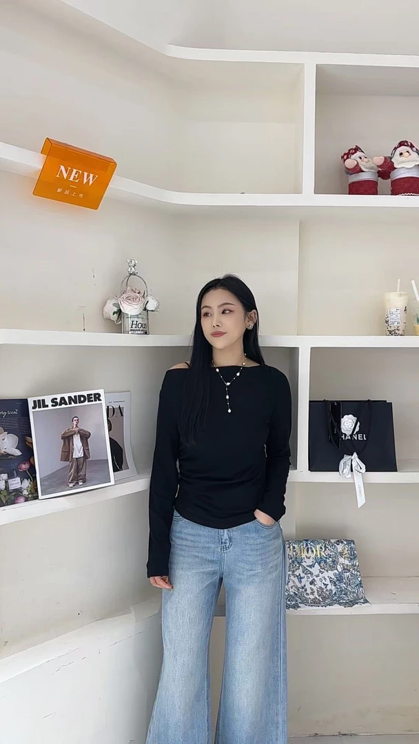 【仲夏风情】欧货洋气款褶皱不规则显瘦打底上衣-238