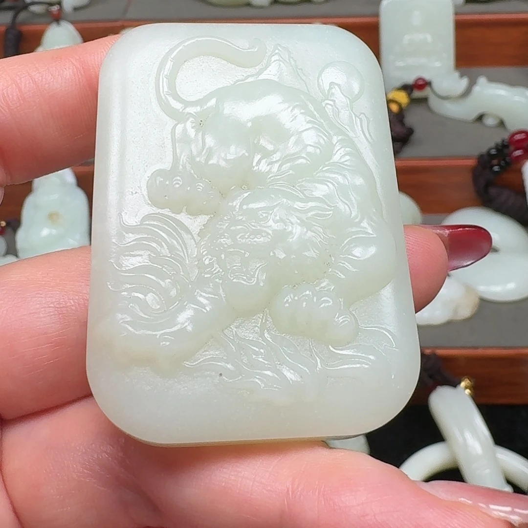 H***A和田玉未镶嵌挂件