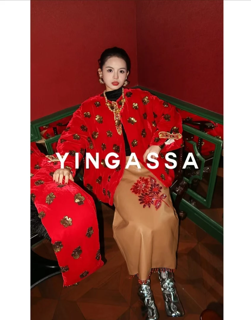 【花样年华】时尚百搭冬季桑蚕丝招财重工刺绣白鸭羽绒服