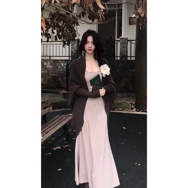 韩系复古气质套装显瘦纯色长袖针织衫女秋季内搭吊带长裙两件套