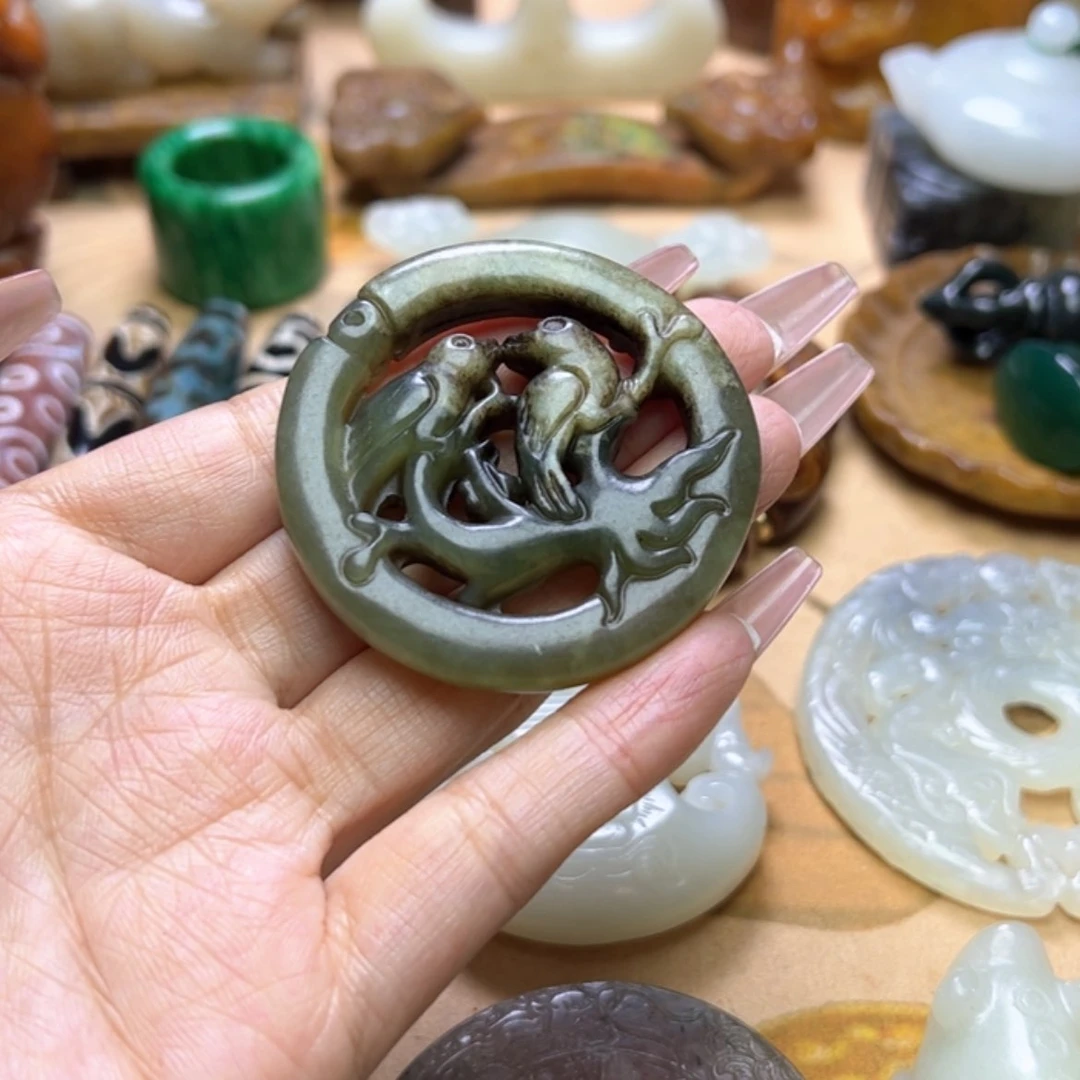 【闪购商品】蛇纹石玉颈饰未镶嵌