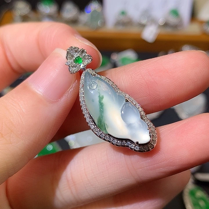 翡翠18K金镶嵌吊坠(不含链)吊坠