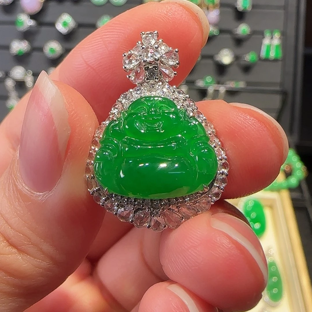 翡翠18K金镶嵌吊坠(赠链)