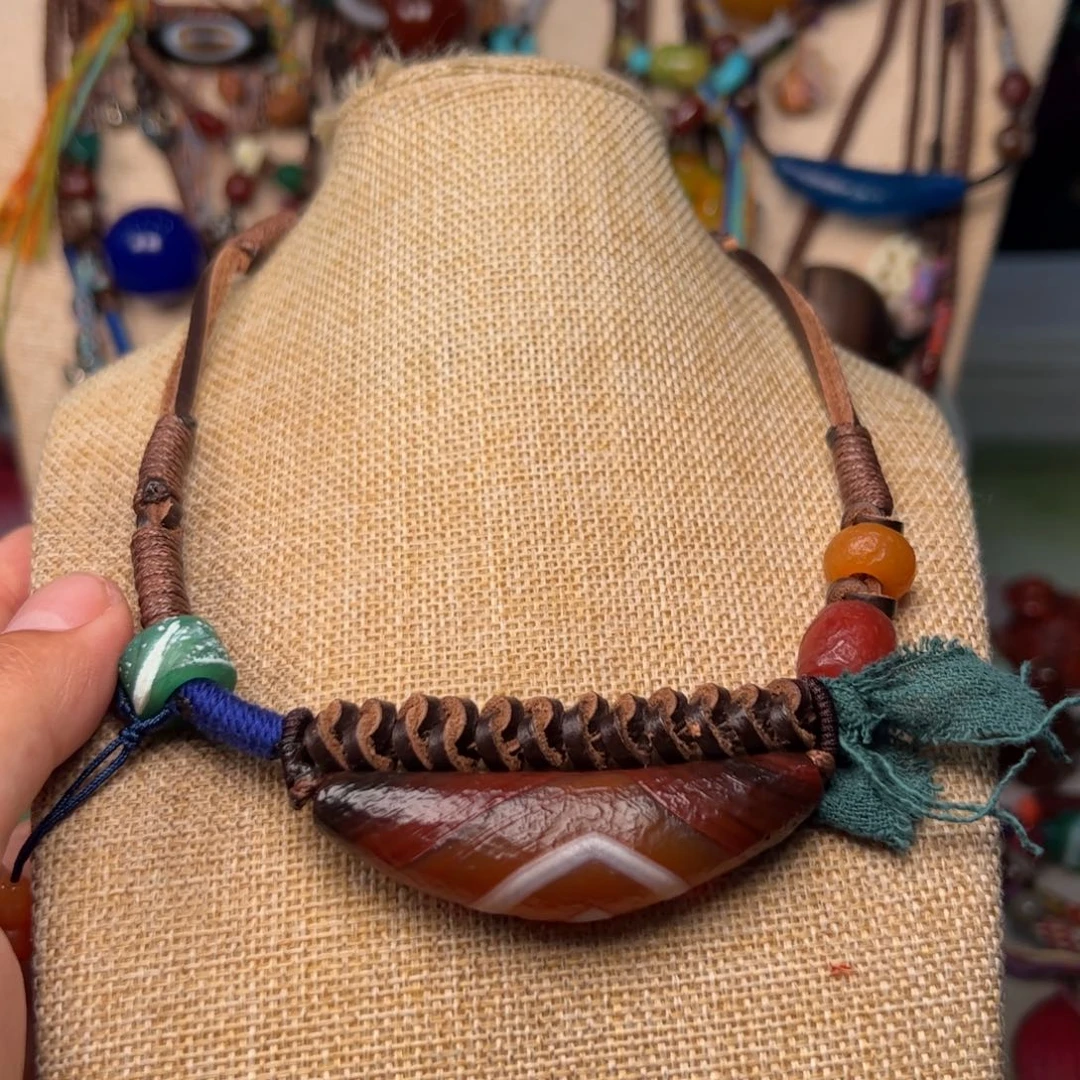 玛瑙/玉髓颈饰未镶嵌