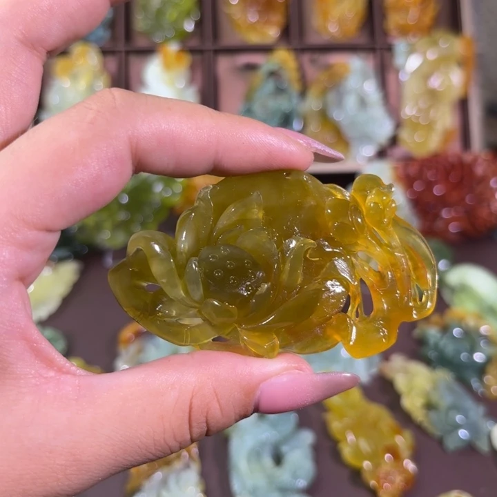 未镶嵌蛇纹石玉颈饰