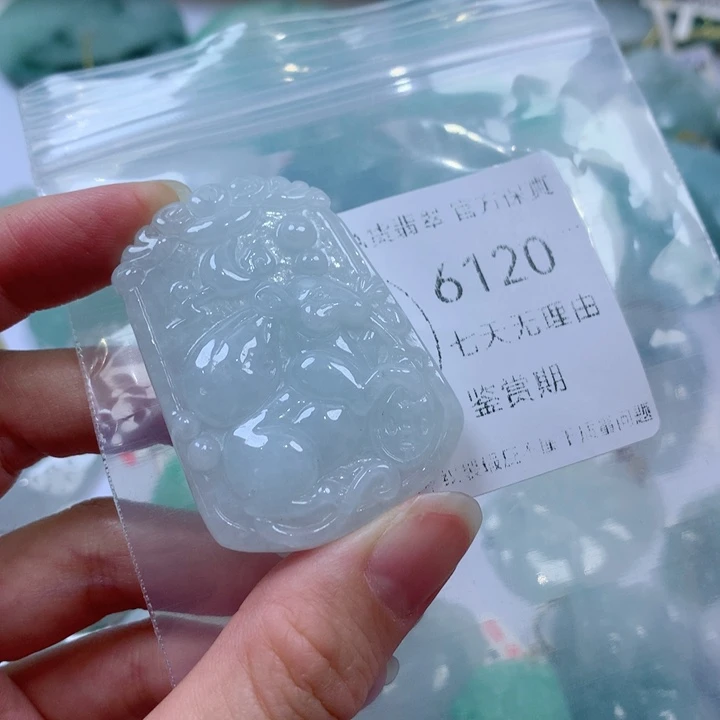 颈饰银S925镶嵌翡翠翡翠