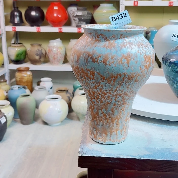 白泥花瓶高29口12.5。432