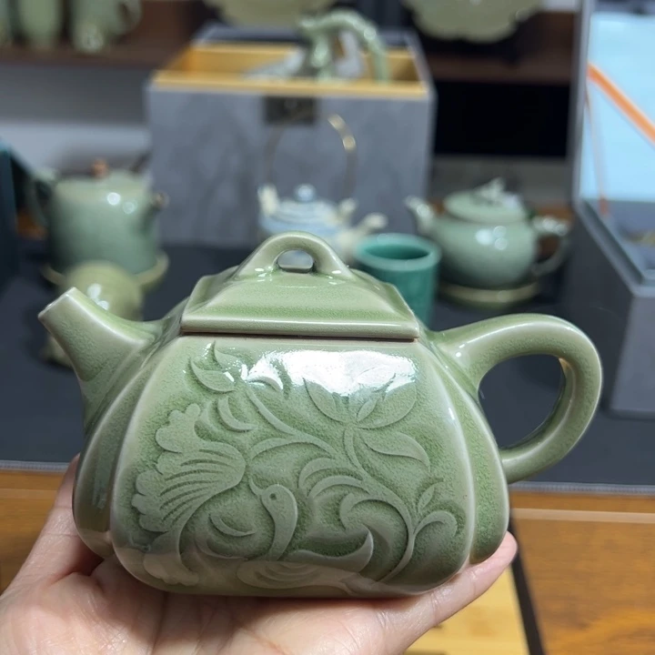 耀州窑青釉莲花小方壶微微瑕1只