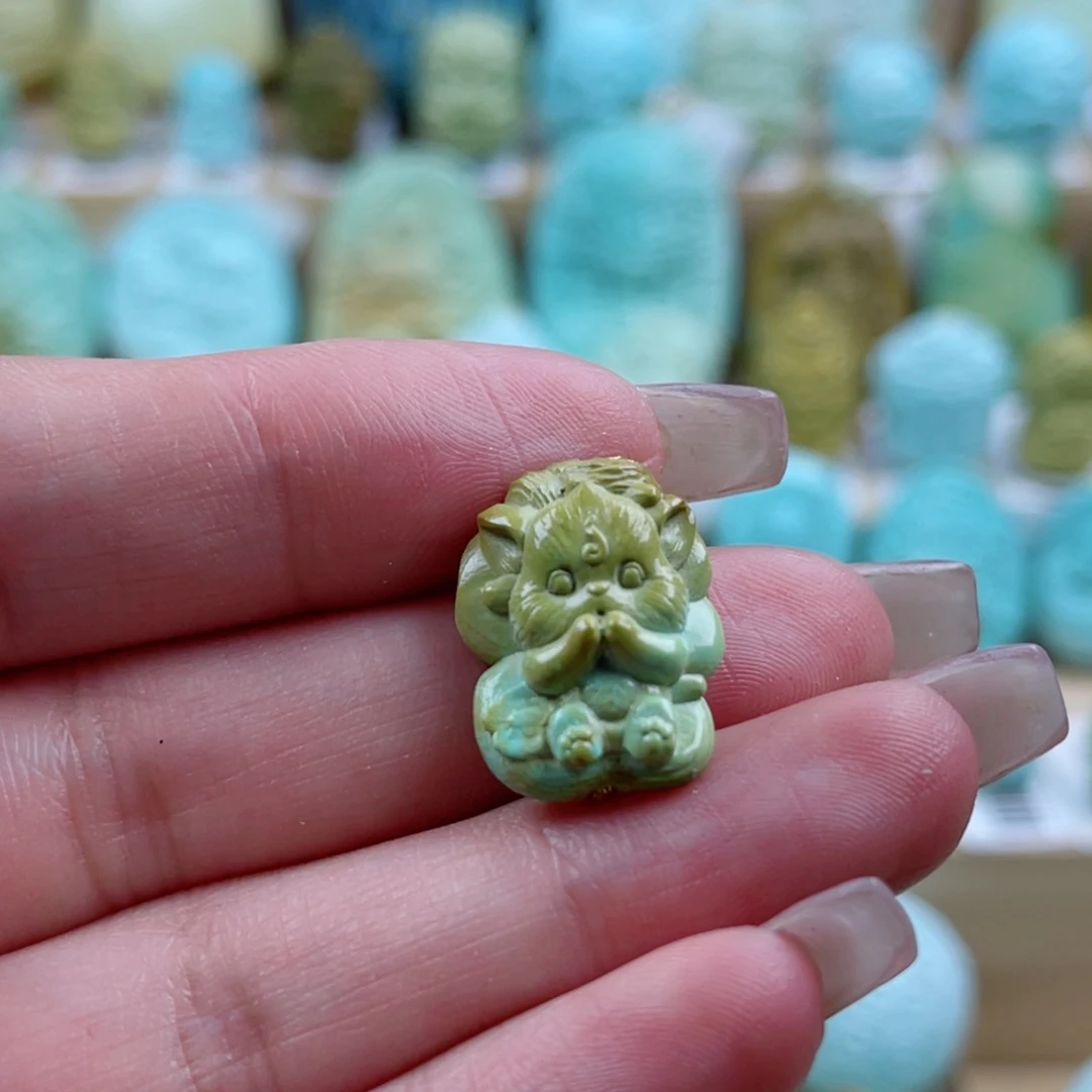 绿松石未镶嵌珠宝奇石