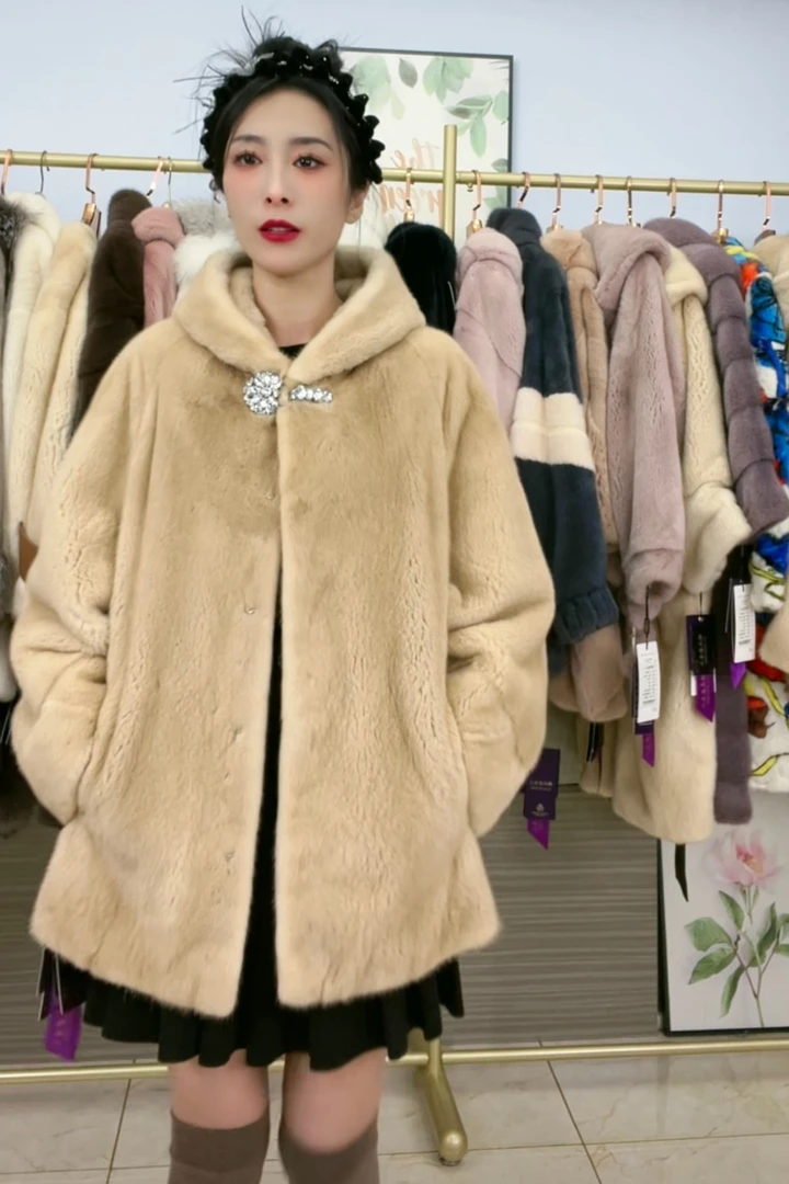 米黄本色连帽进口天鹅绒貂皮大衣女士皮草外套