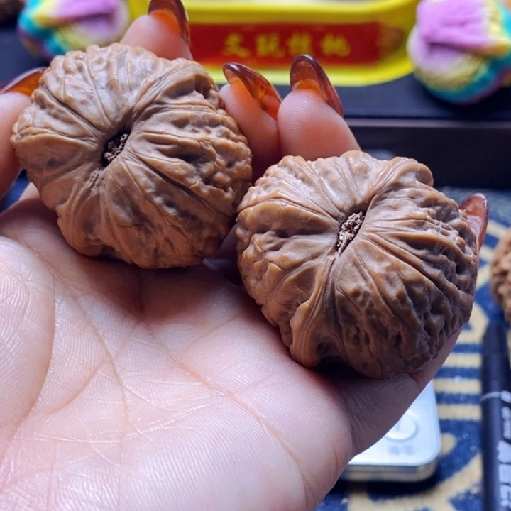 守***拙文玩核桃吊坠乾隆磨