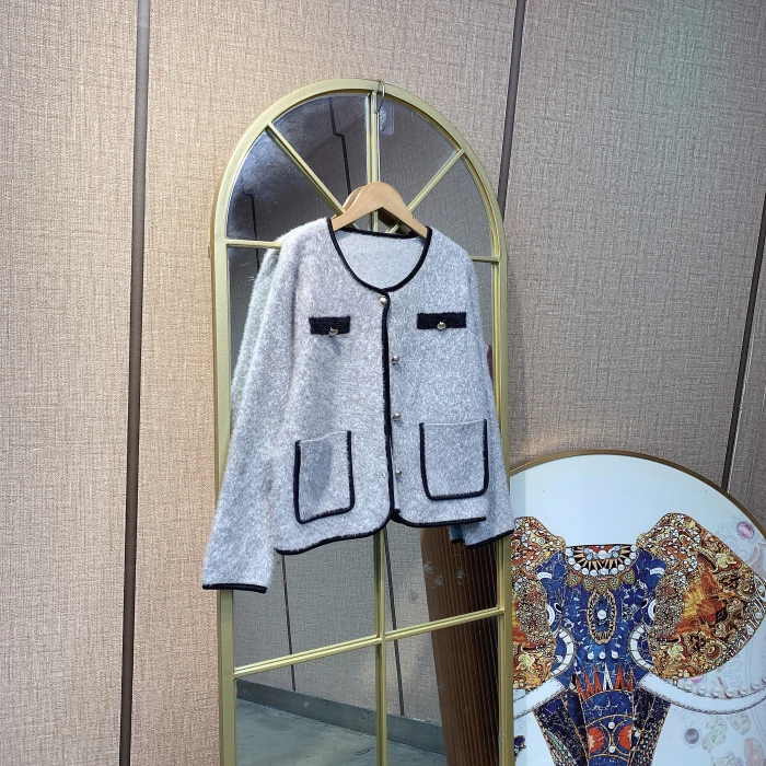 BS422孕妇灰色针织开衫90-130