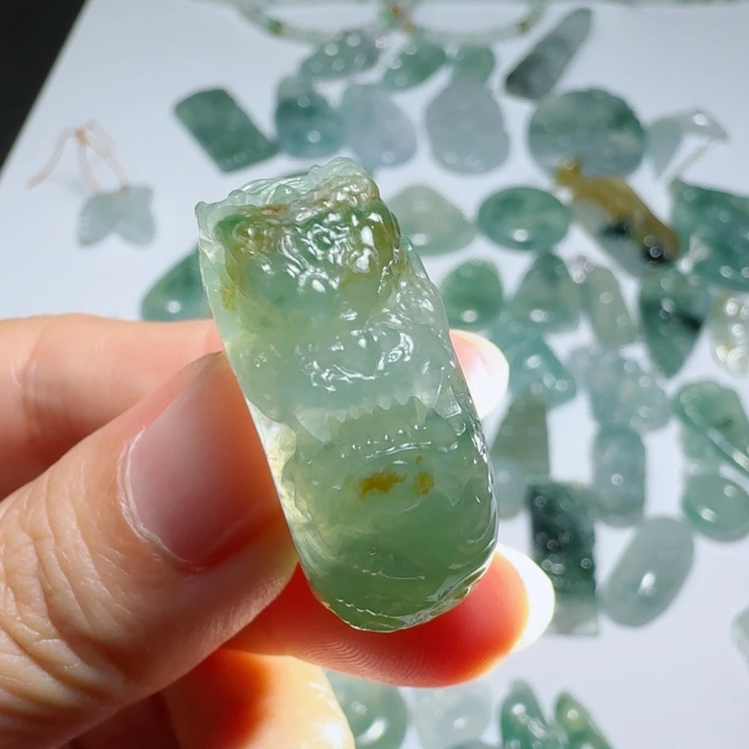 翡翠未镶嵌吊坠(不含链)缅料