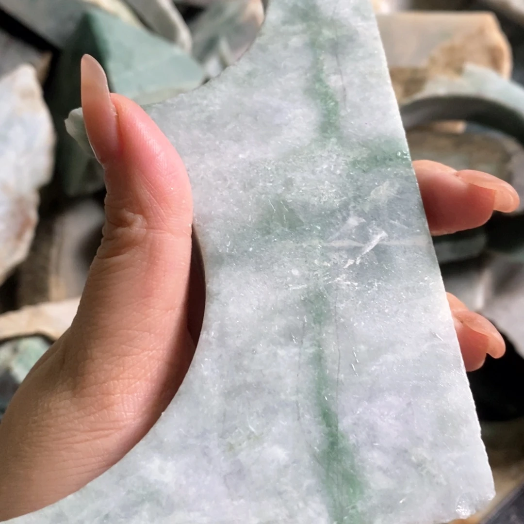 颈饰未镶嵌翡翠天然翡翠