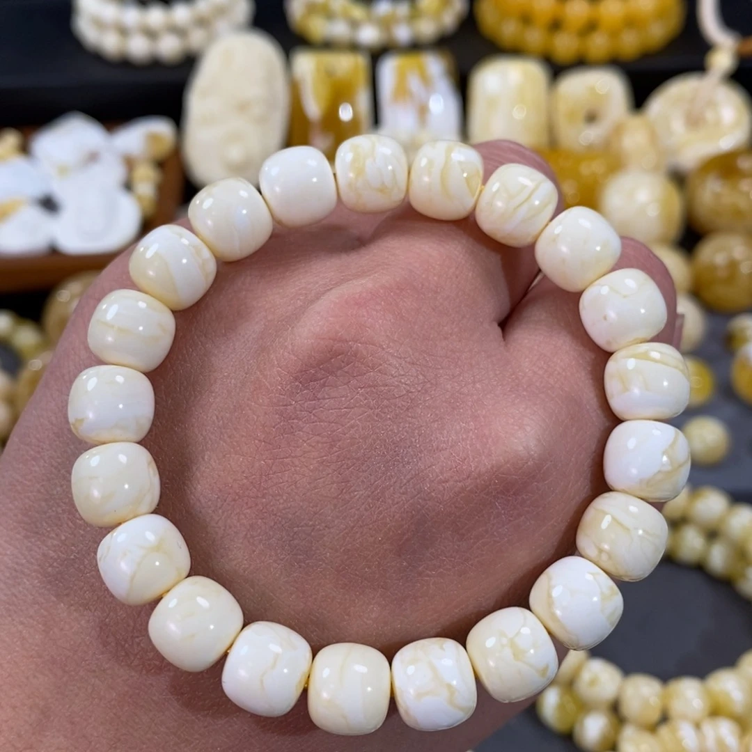 蜜蜡手串未镶嵌同料浓瓷白花蜡10