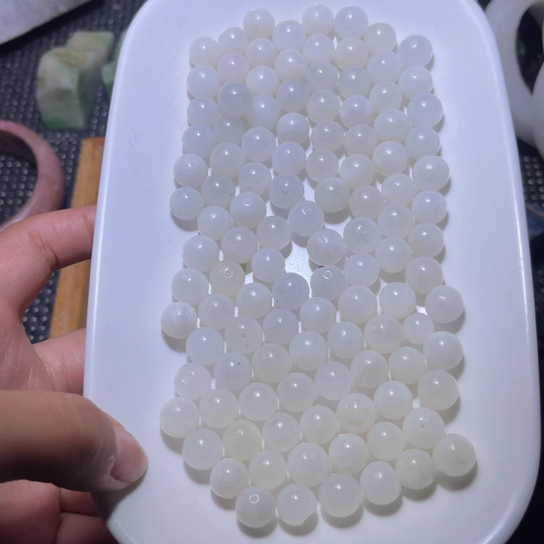未镶嵌和田玉（子料）挂件