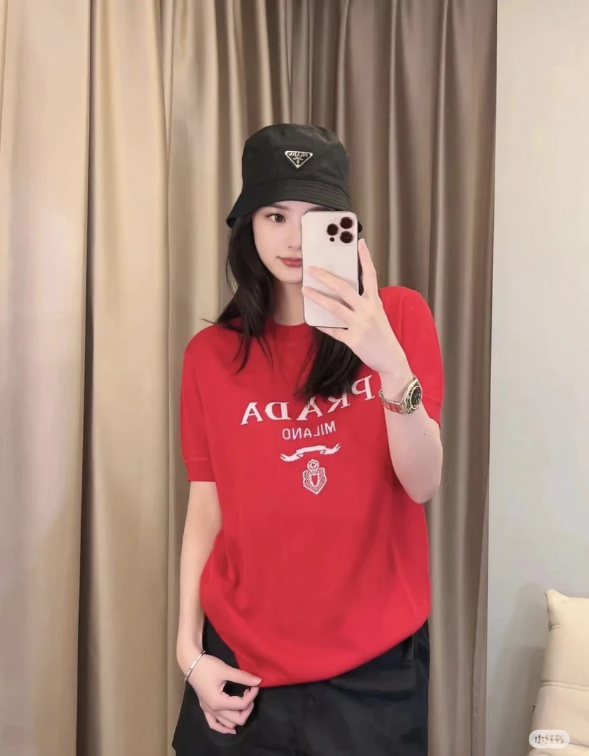 99新 Prada/普拉达 CZF0660/纯色圆领短袖/尺码50