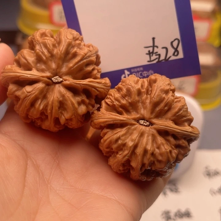 文玩核桃吊坠蓝**士文玩核桃把件28