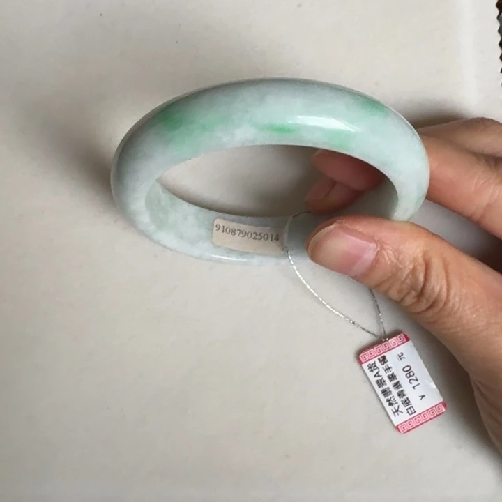 翡翠未镶嵌手镯手镯