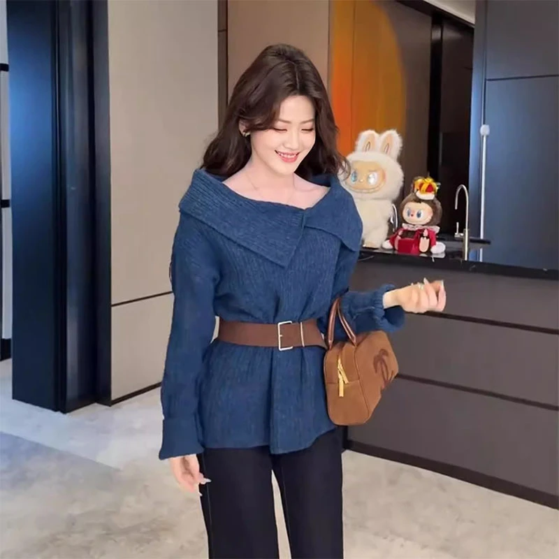 【现货】许妍穿搭一字肩翻领腰带毛衣印花垂感牛仔裤套装女两件套