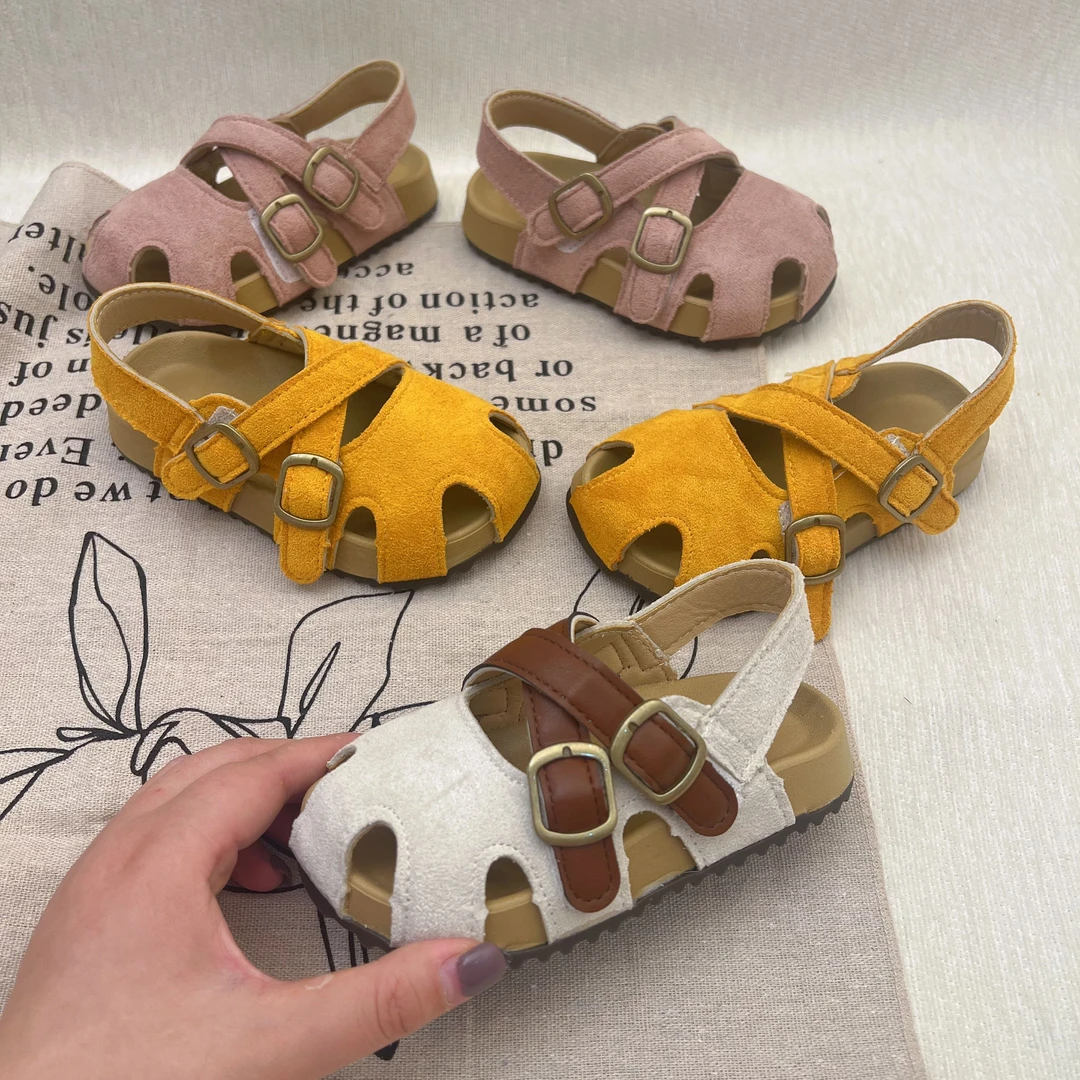 2025夏季新款韩版儿童包头凉鞋女童复古两穿软底沙滩鞋交叉勃肯鞋