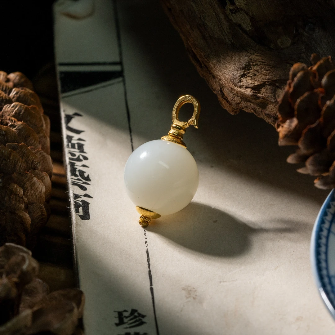 【世间臻宝】18K金羊脂玉DIY吊坠/Q2200/多样性发一件/15mm/6