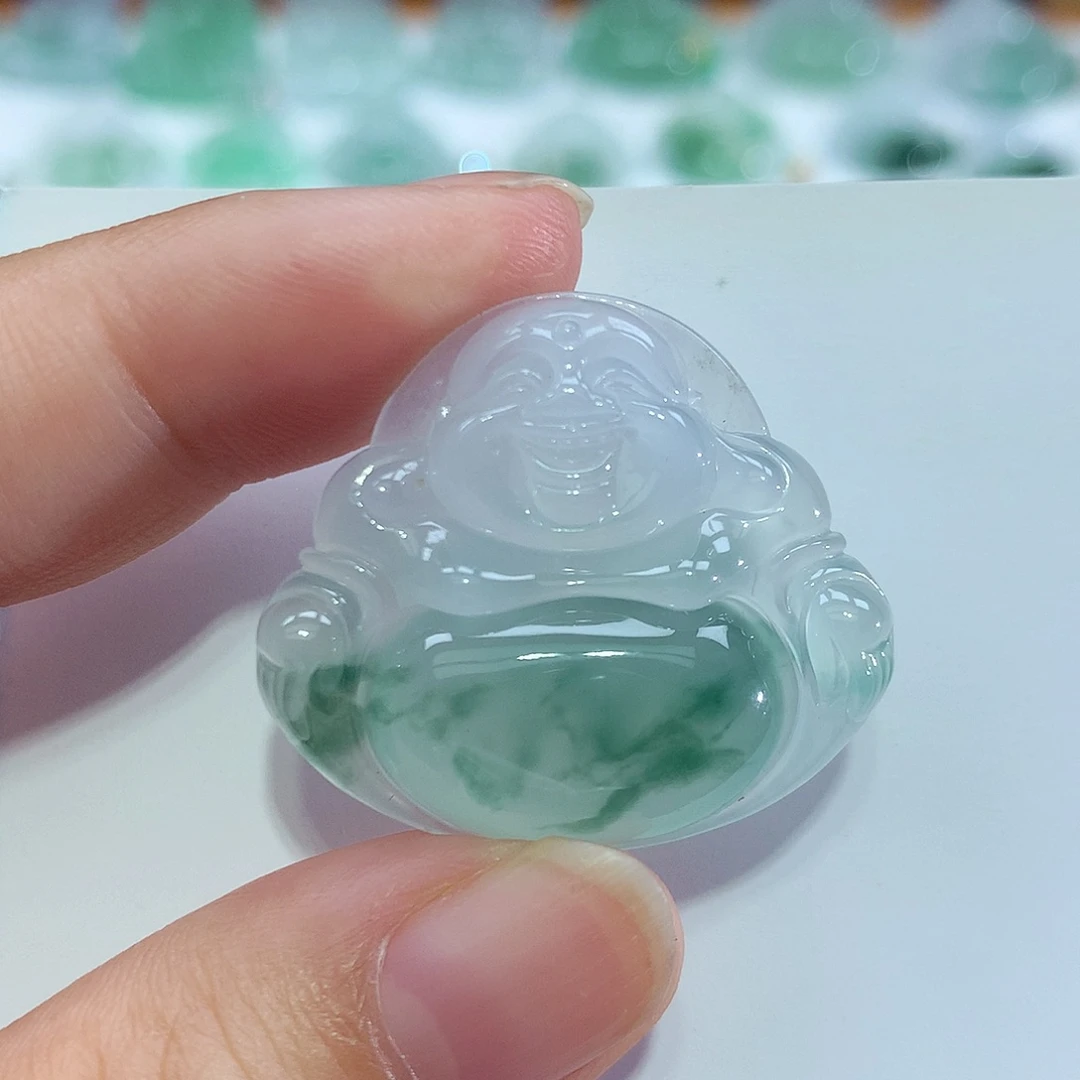 颈饰未镶嵌翡翠佛