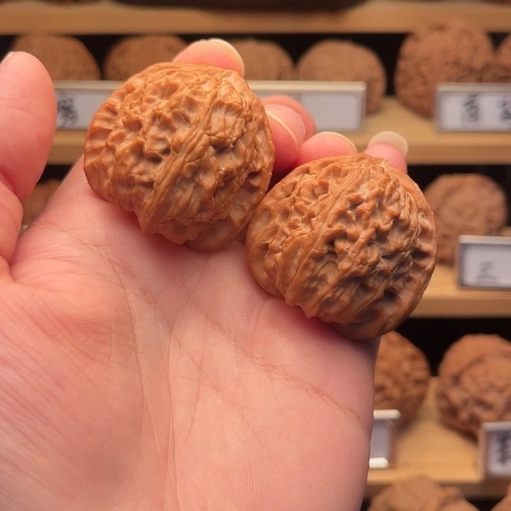 文玩核桃把件39白狮子