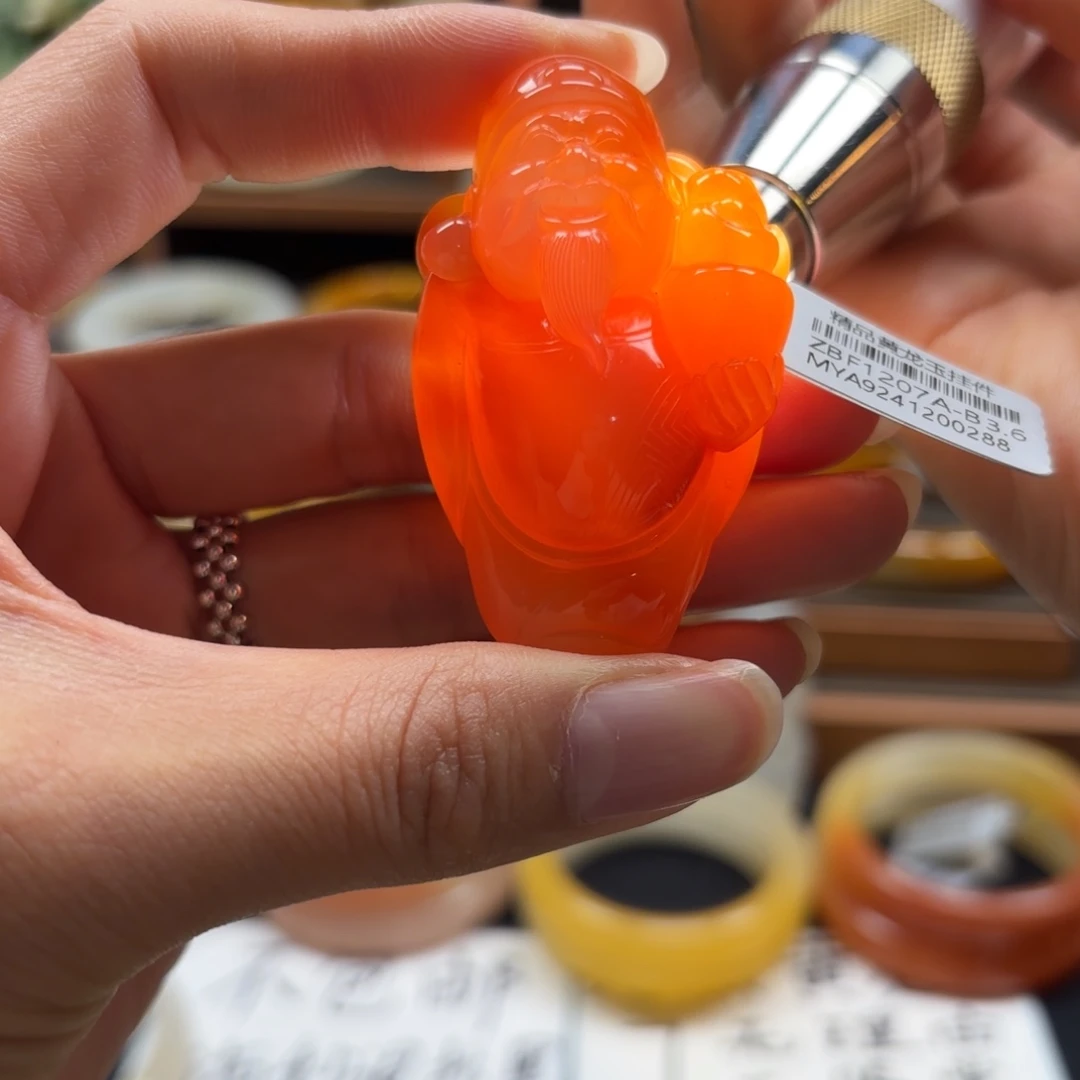 石英质玉（黄龙玉）未镶嵌手镯